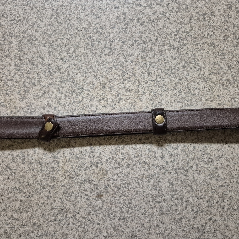 Elegant Brown Belt with Gold Accents - Picture 6 of 11
